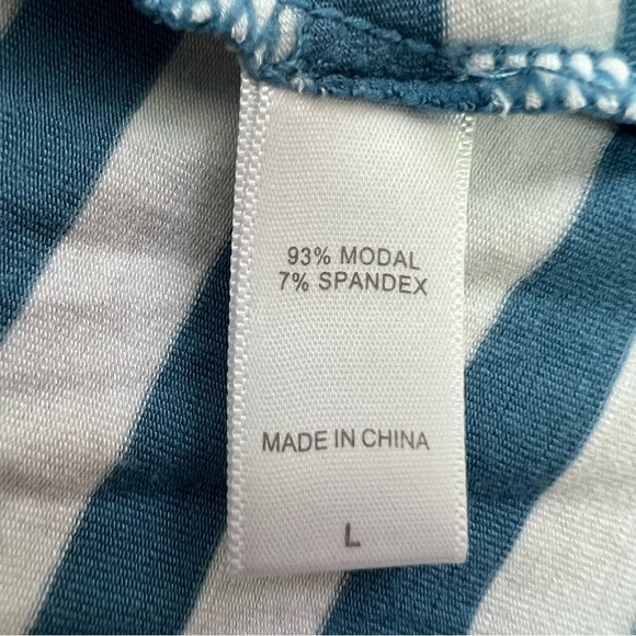 CUDDL DUDS Women’s Pullover Knit Sleeveless Top Sz Large Blue & White Stretch - Picture 9 of 11